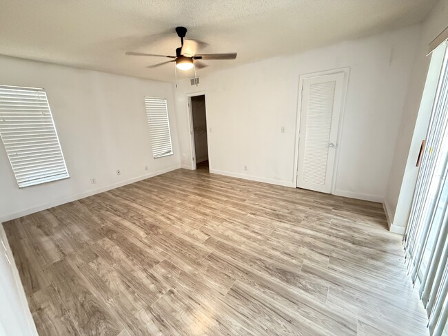 Building Photo - 2731 NW 123rd Ave
