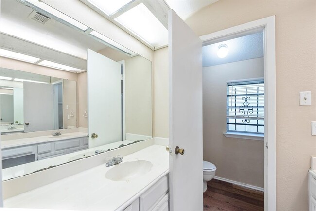 Building Photo - 11326 Lovebird Ln