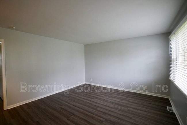 Building Photo - 1409 Acklen Ave