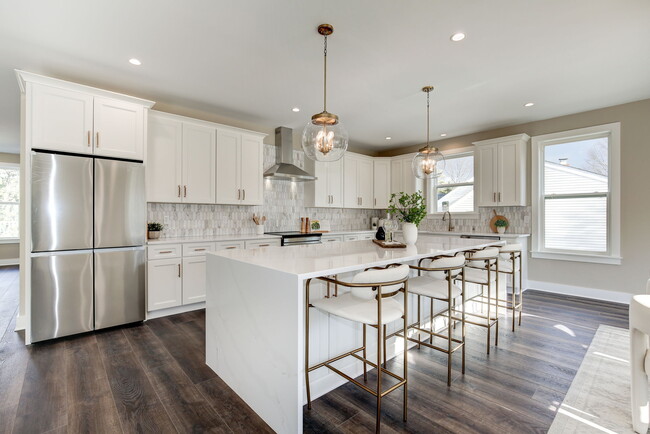 Building Photo - 2211 Farougi Ct