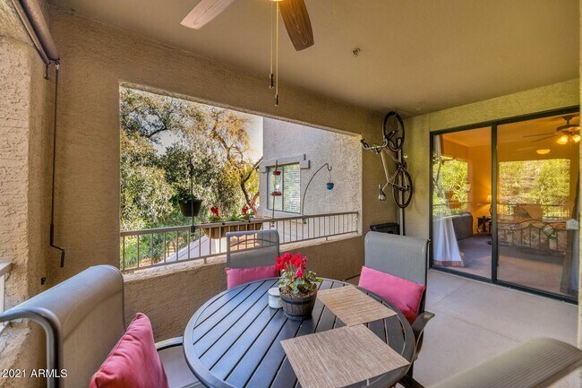 Building Photo - 15151 N Frank Lloyd Wright Blvd