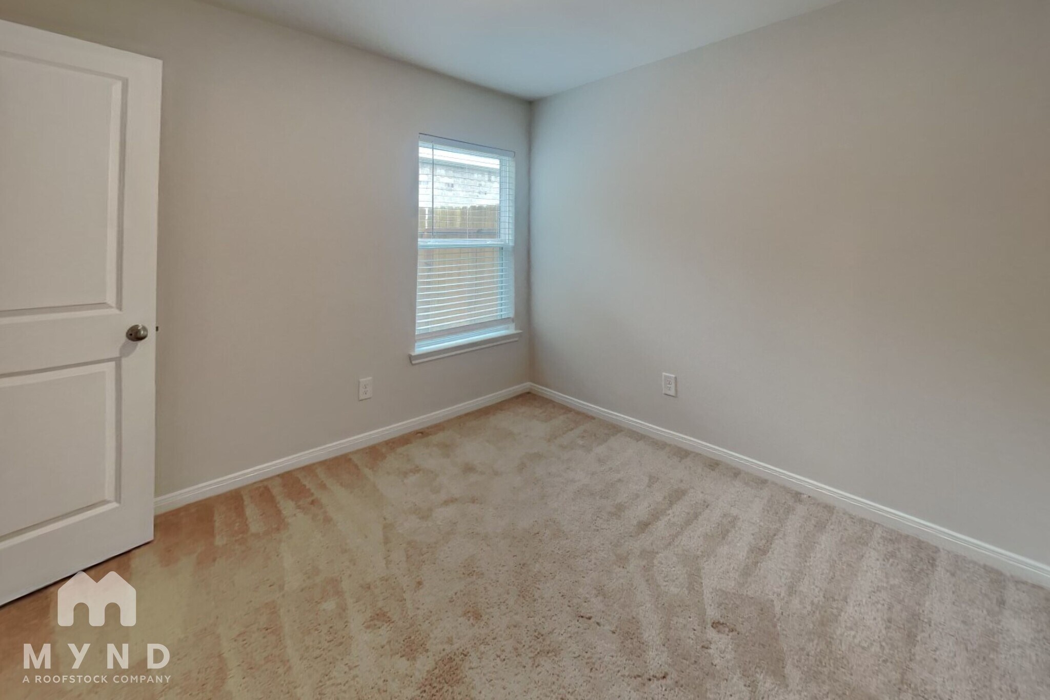 Building Photo - 10397 Sweetwater Creek Dr