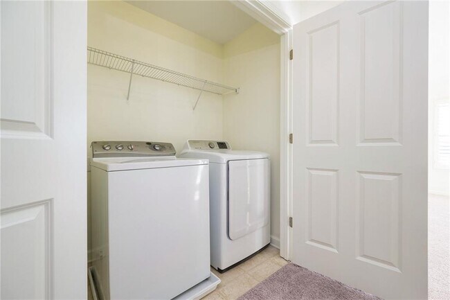 Building Photo - 4148 Baverton Dr
