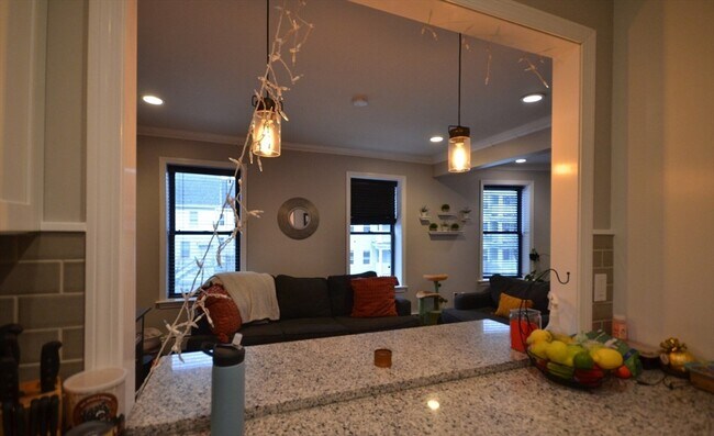 Building Photo - 60 Florida St