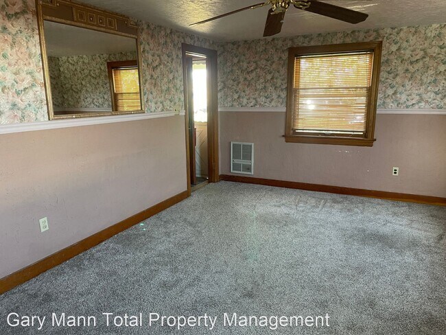 Building Photo - 4 br, 2 bath House - 50 Fir ST S