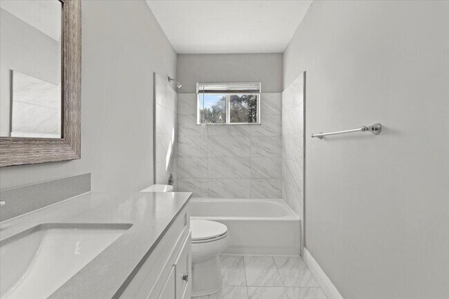 Building Photo - 4546 NW 7th Pl