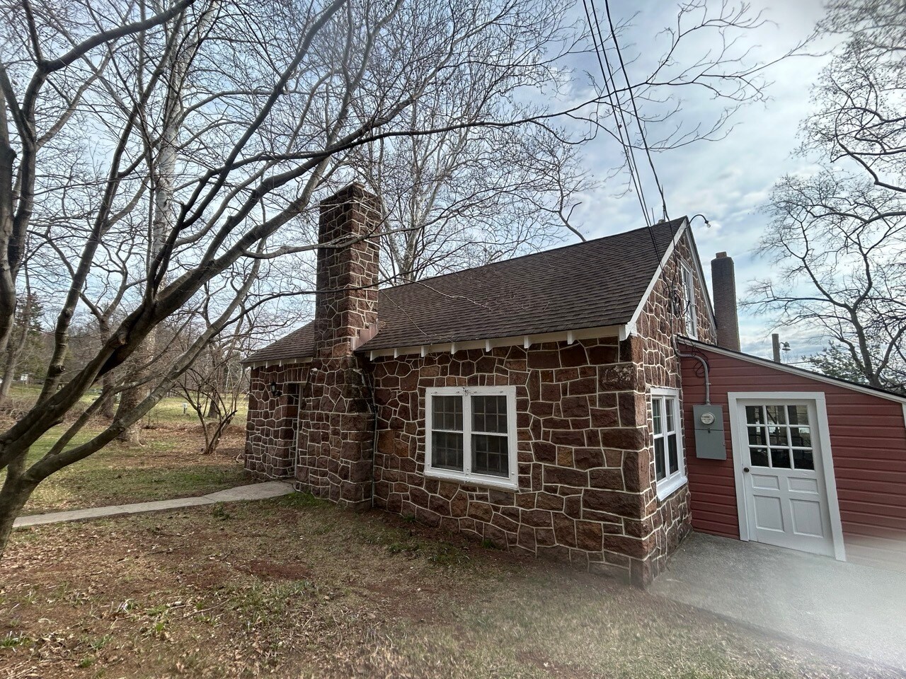 Building Photo - 1520 Harvey Ln