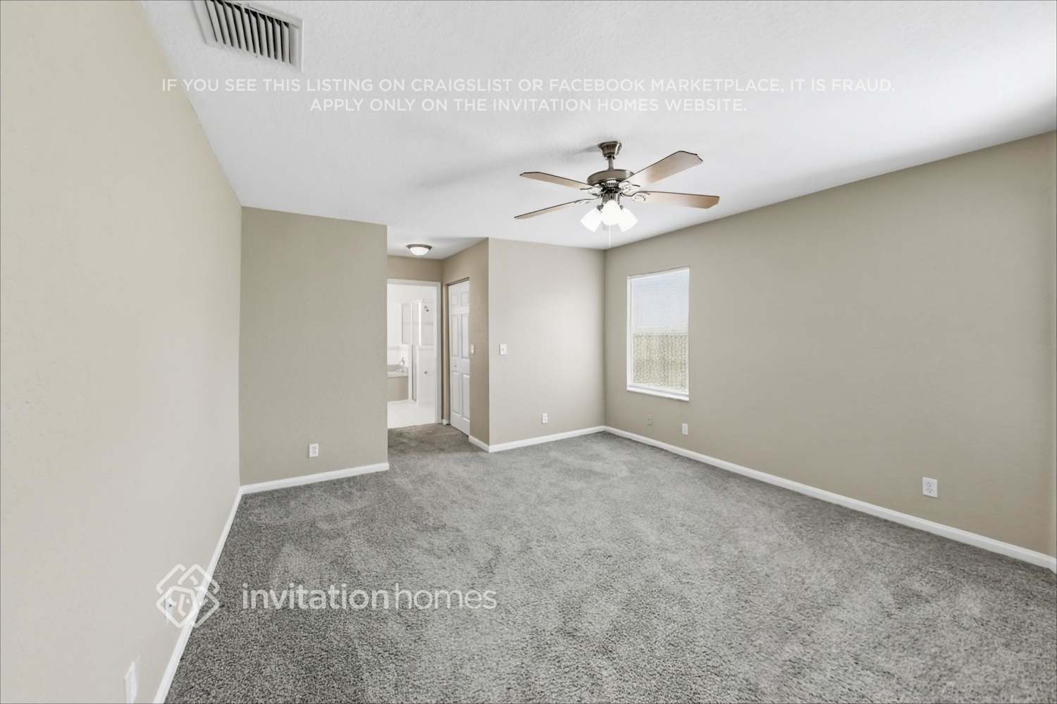Building Photo - 10658 Pelican Dr