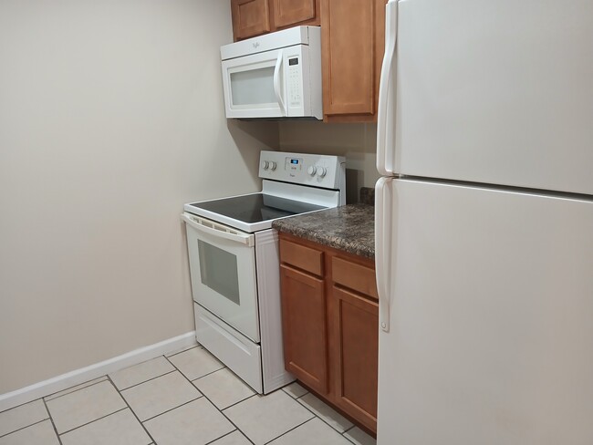 Building Photo - 1009 Briarwood Rd