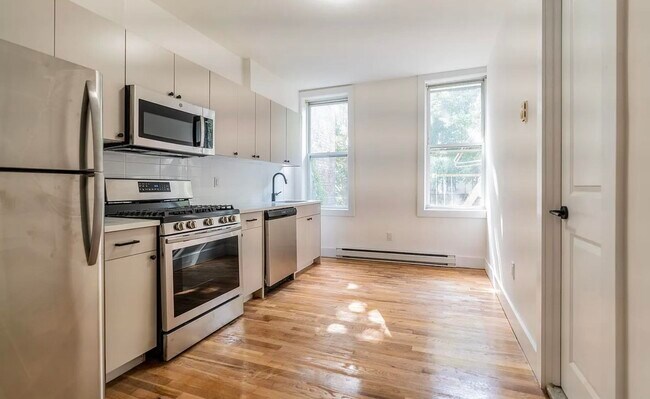 Building Photo - 204 Park Ave