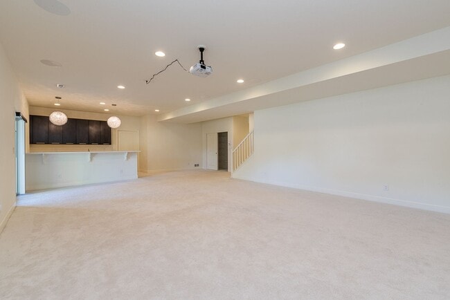 Building Photo - Beautiful 4 Bed, 3.5 bath home in SE Fort Collins