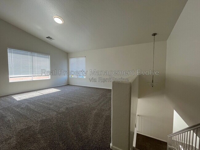 Building Photo - 7347 N 72nd Dr