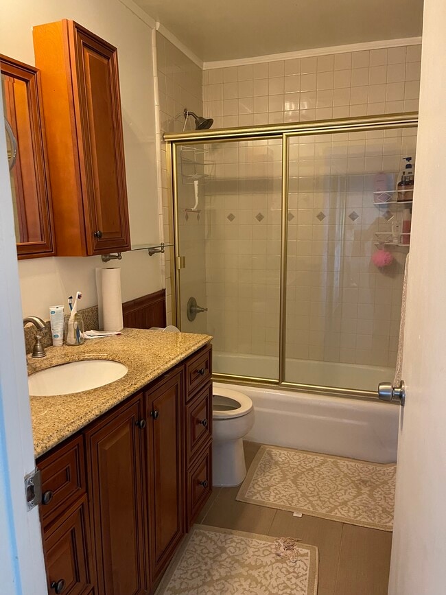 Building Photo - 960 S Westgate Ave