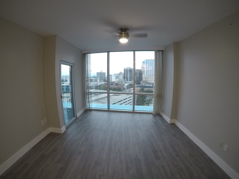 Fully renovated condo in Down Town Orlando - 322 E Central Blvd