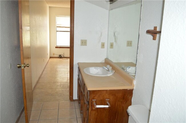Building Photo - 11613 James Watt Dr