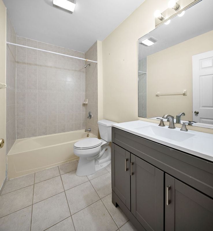 Building Photo - 12 Liberty Ct.