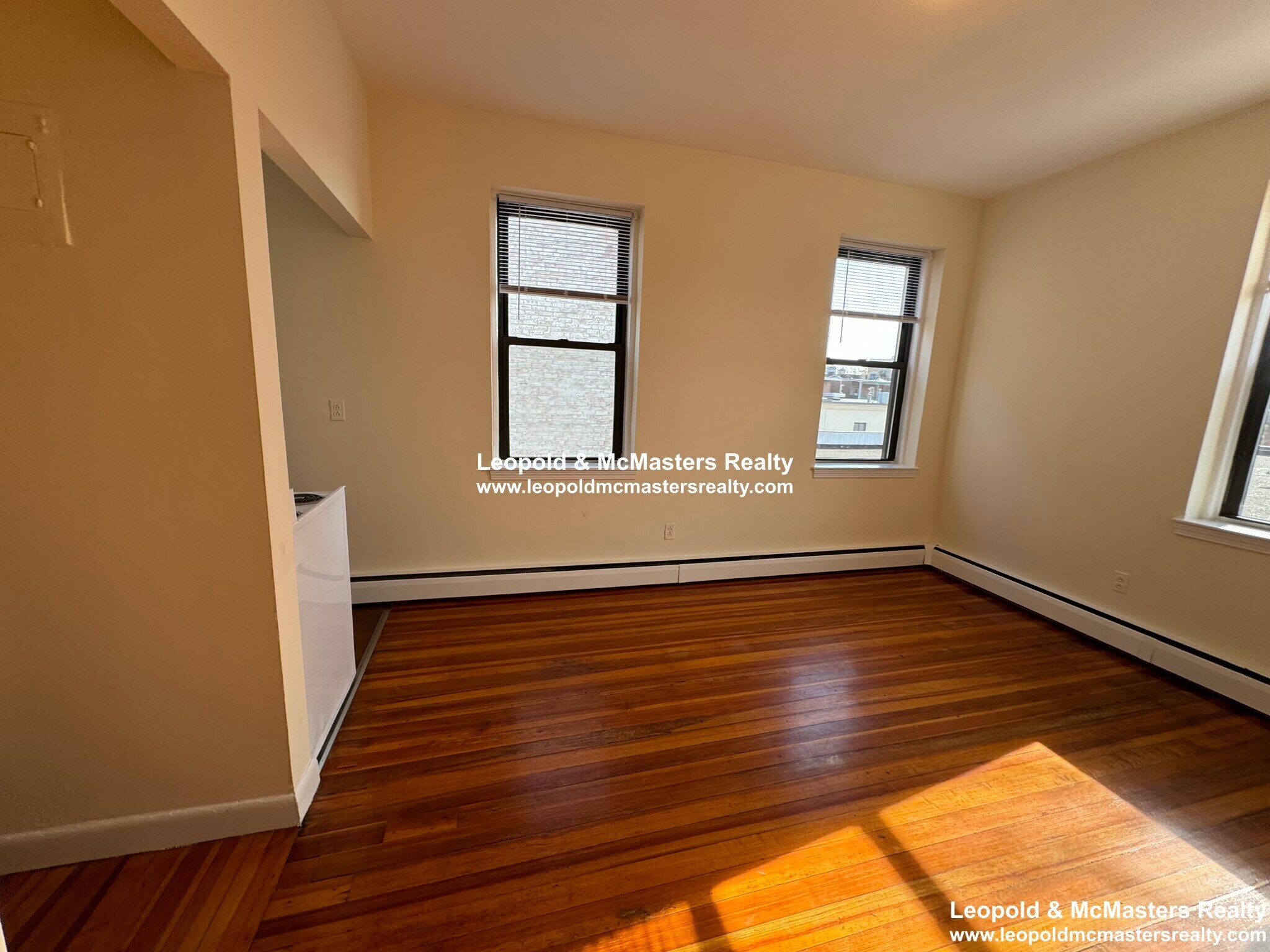 Building Photo - 75 Brighton Ave