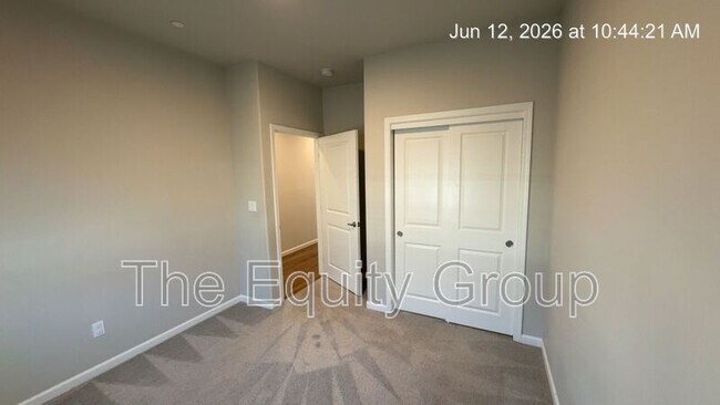 Building Photo - 510 S Summit St