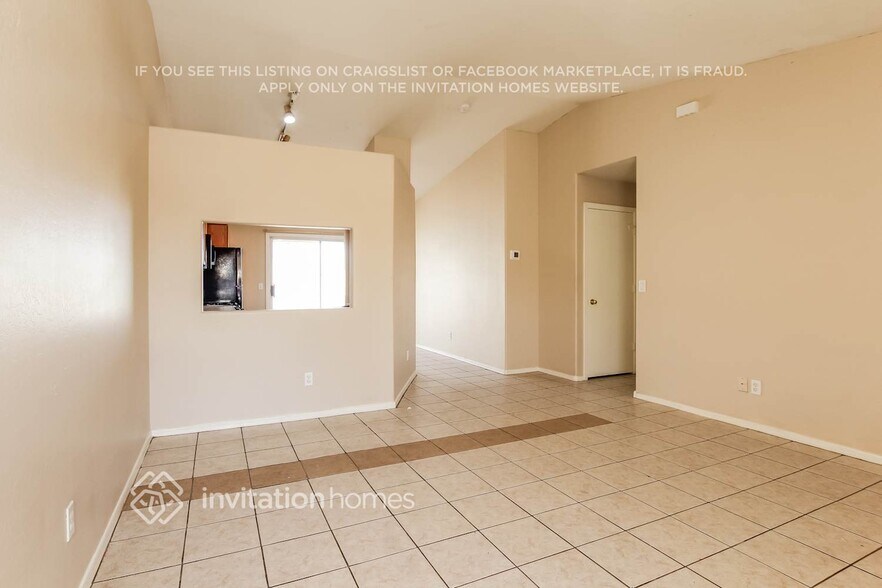 Building Photo - 5703 N 67th Dr