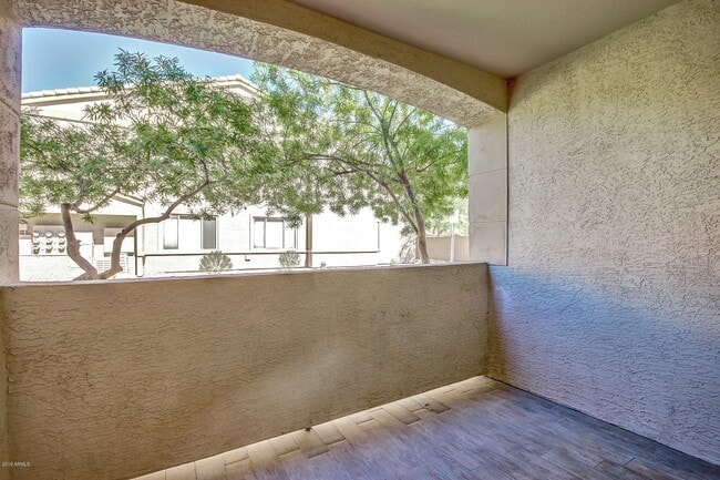 Building Photo - 16013 S Desert Foothills Pkwy