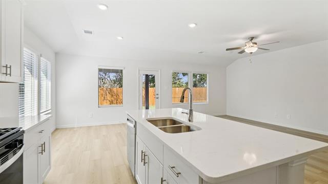 Building Photo - 6624 Vly Lk Ln