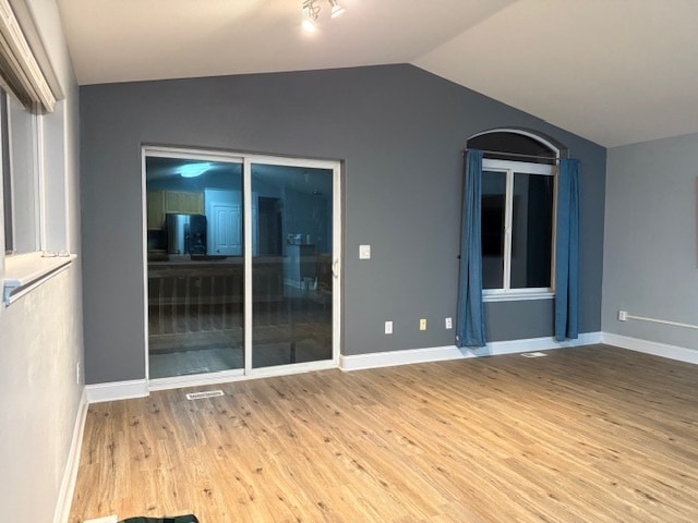 Building Photo - 6522 E 9th Ave