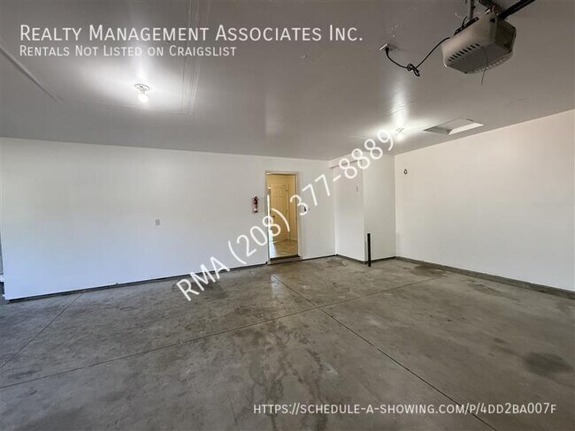 Building Photo - 3756 W Patel Dr