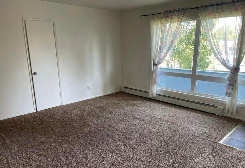 Primary Photo - 2804 W 30th Ave