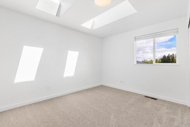 Building Photo - 24728 Marlene Way