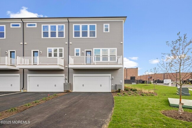 Building Photo - 20 Barton Ave