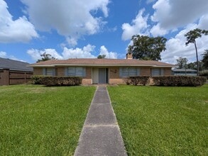 Building Photo - 6510 Daisy Dr