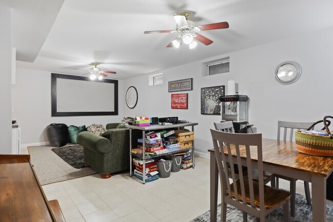 Building Photo - 47627 Rhyolite Pl