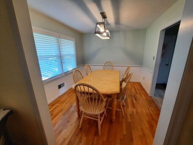 Building Photo - Short term rental August to January.  Mayfair, Wrightsville Beach, SHORT TERM LEASE