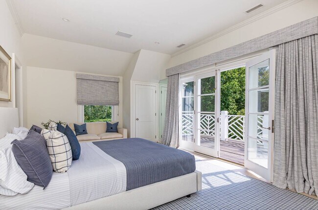 Building Photo - 59 First Neck Lane