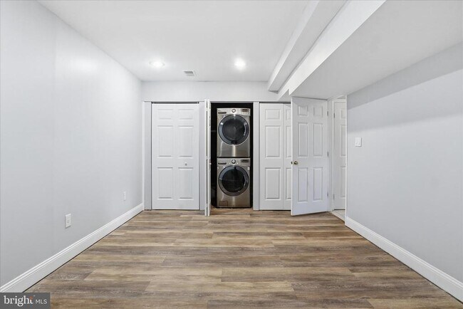 Building Photo - 2314 Sanford St