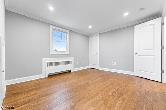 Building Photo - 86 Forest St