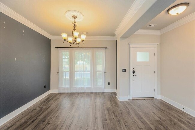 Building Photo - 11108 Railway Ln