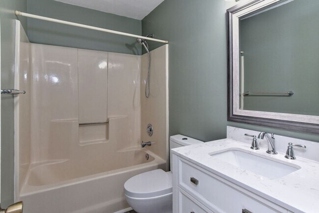 Building Photo - Great Corner Lot in Kiln Creek