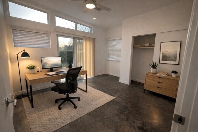 Building Photo - 1163 Perry Rd