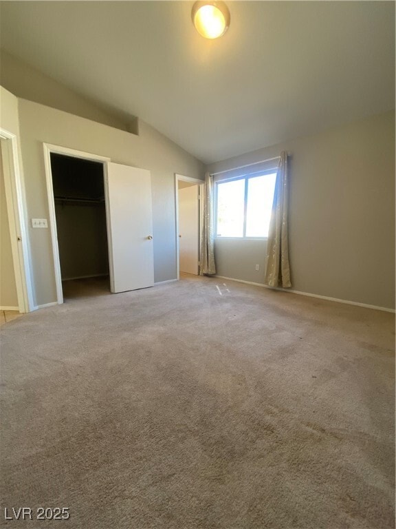 Building Photo - 2616 W El Campo Grande Ave