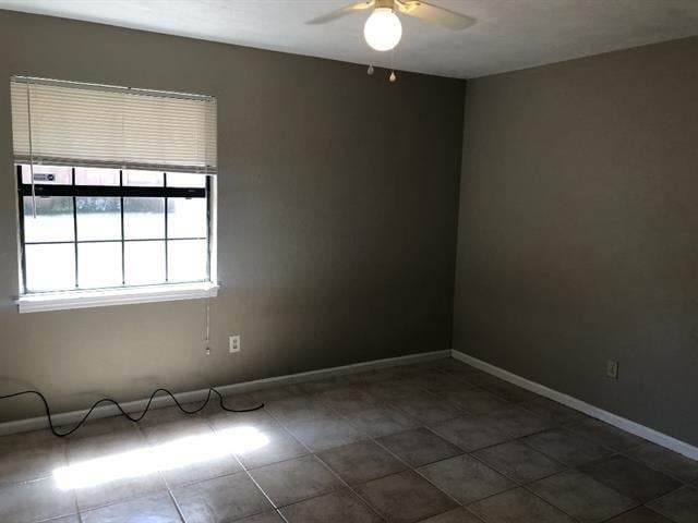 Building Photo - 2133 Corinne St