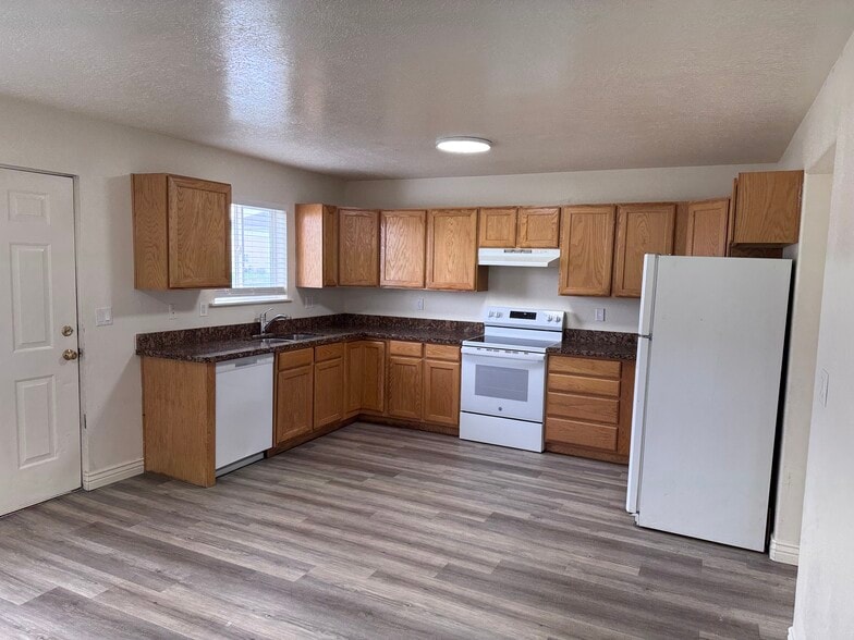 Building Photo - 2505 W 450 N