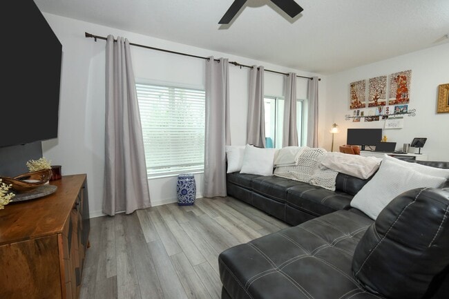 Building Photo - 2326 Carrabelle Wy