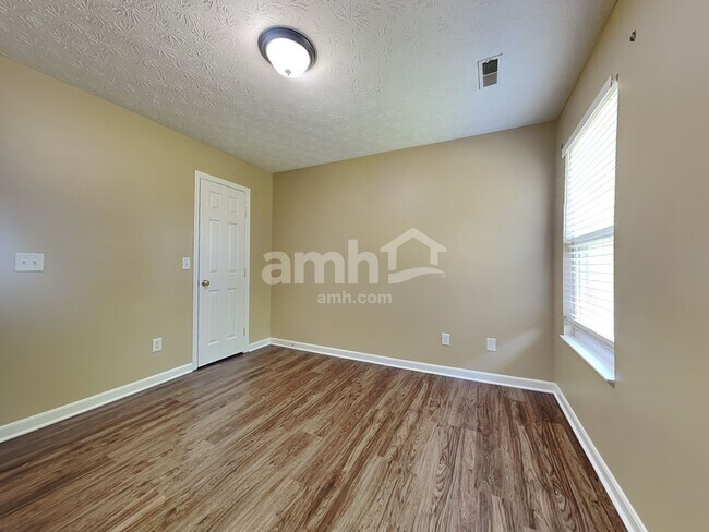 Building Photo - 2733 Jenny Marie Dr