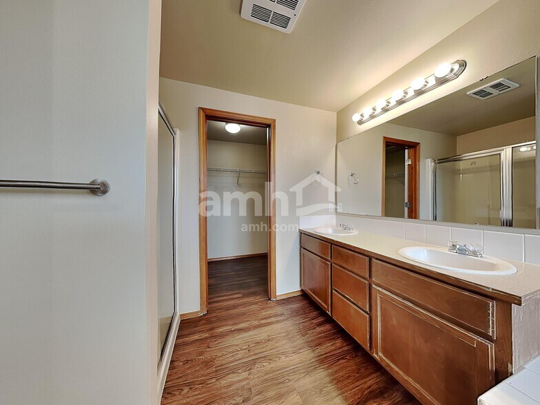 Building Photo - 16607 53rd Avenue Ct E