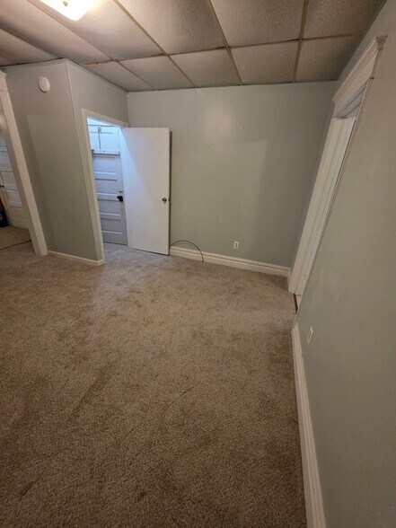 Building Photo - 123 Tritle Ave