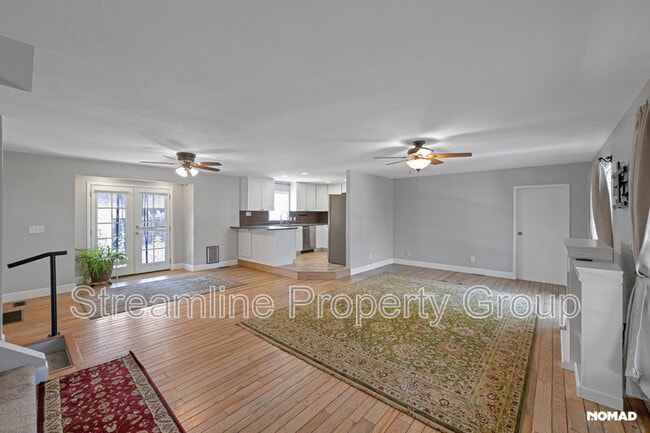 Building Photo - 10136 W Keene Ave