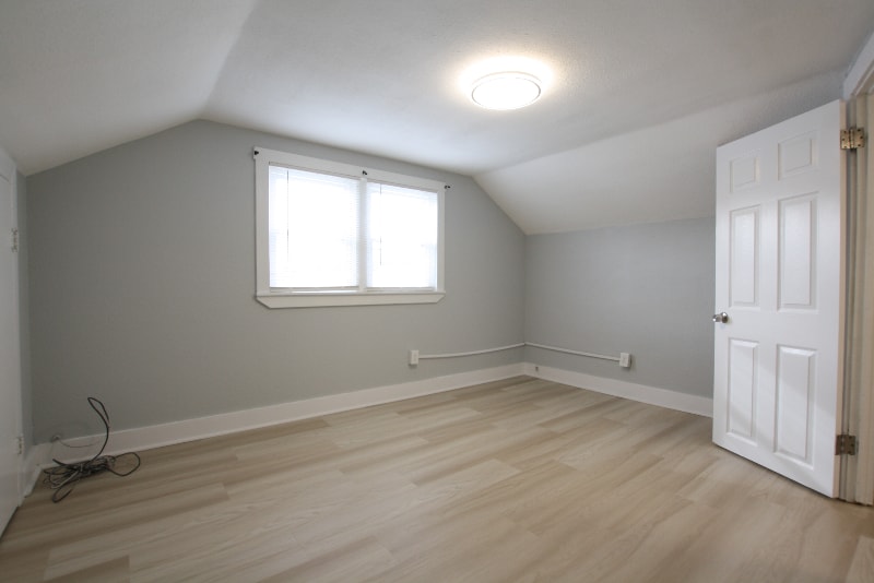 Building Photo - 348 W Pike St