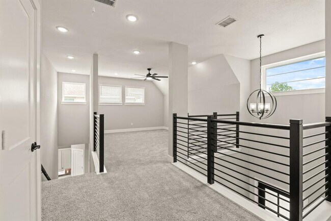 Building Photo - 32707 Fly Fish Wy