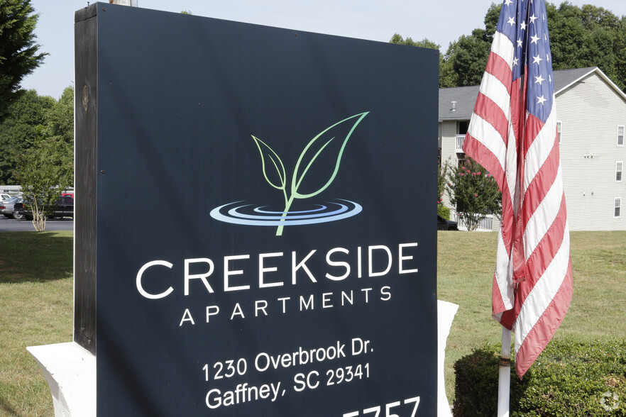 Primary Photo - Creekside Apartments